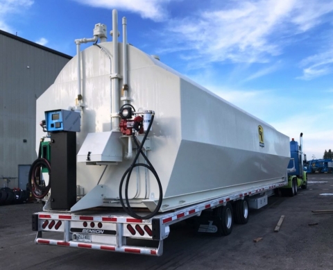 Tank on truck with Large Pump